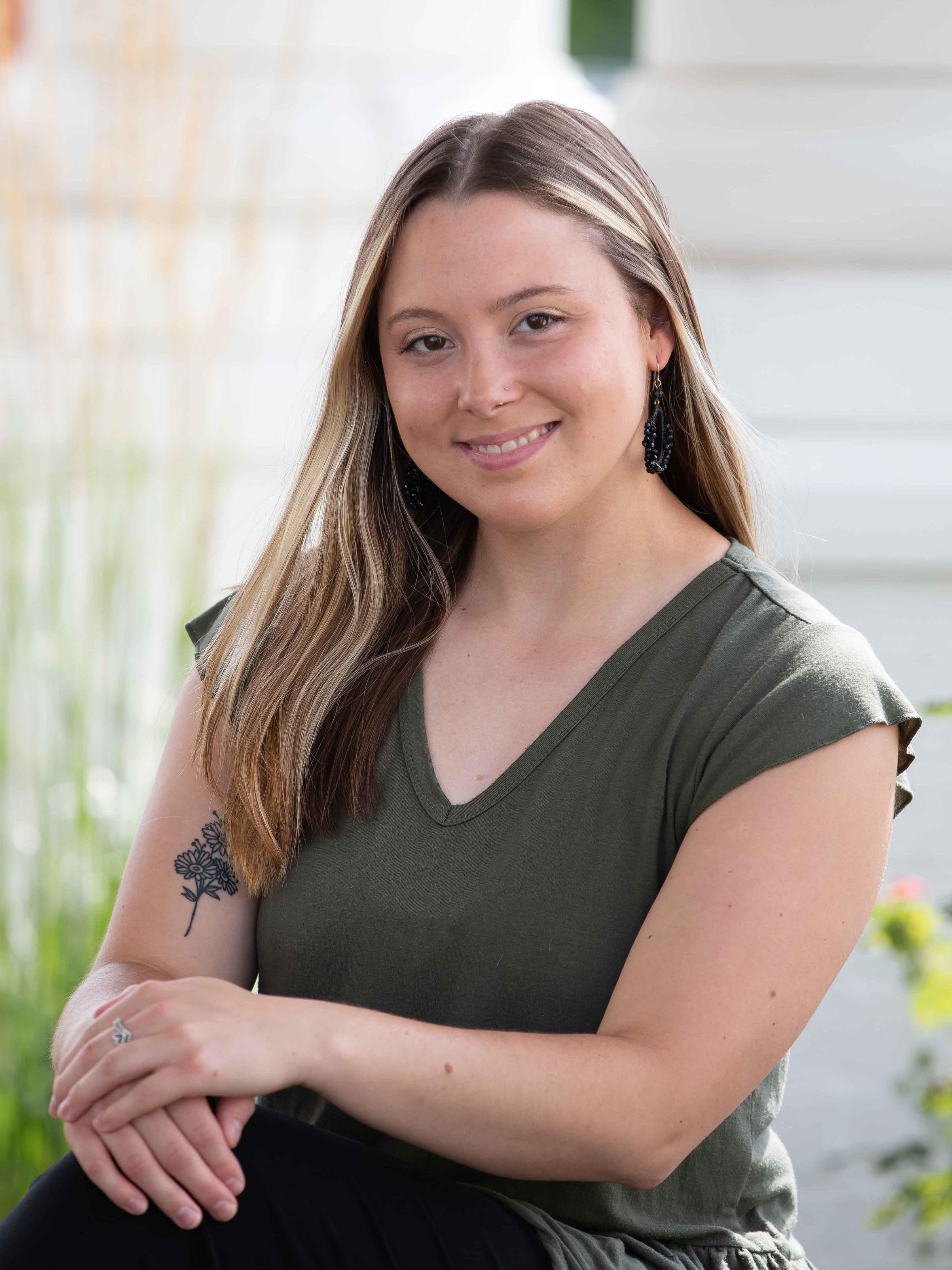 Headshot of Courtney Lesik